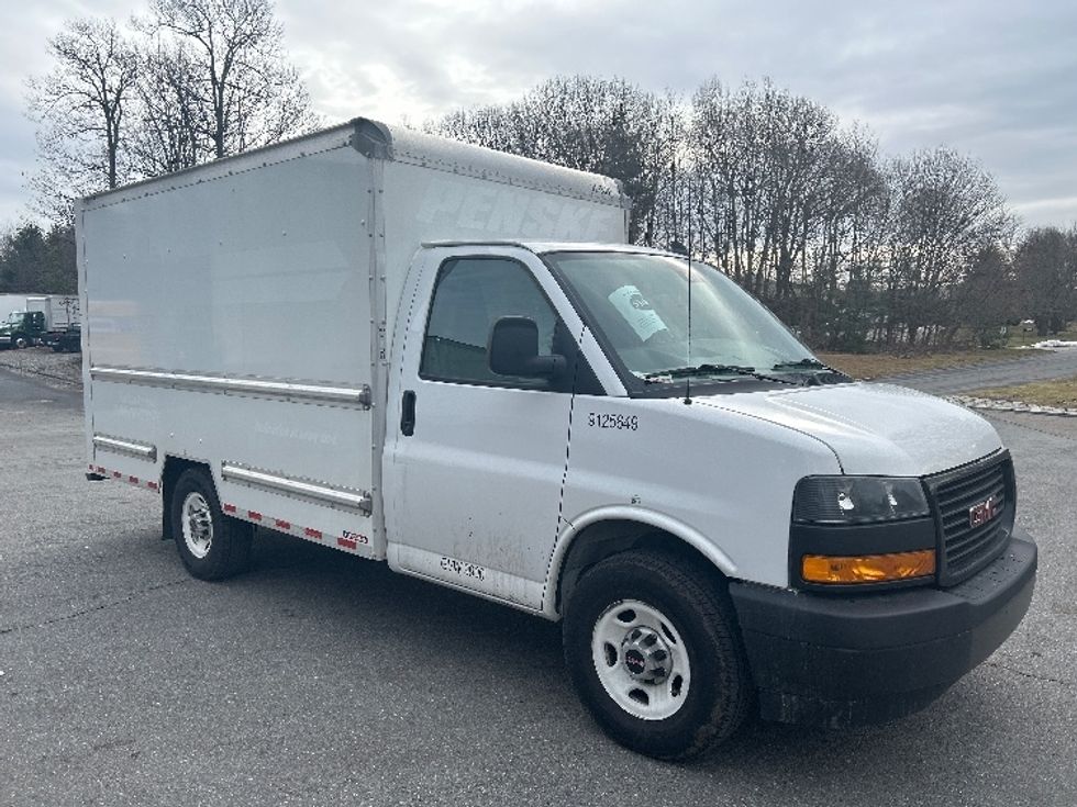 Light Duty Box Truck-Light and Medium Duty Trucks-GMC-2021-Savana G33503-Franklin-MA-101,809\n\t\tmiles-$ 27,000 - Image 1