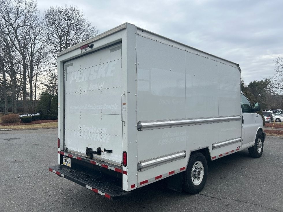Light Duty Box Truck-Light and Medium Duty Trucks-GMC-2021-Savana G33503-Franklin-MA-101,809\n\t\tmiles-$ 27,000 - Image 11