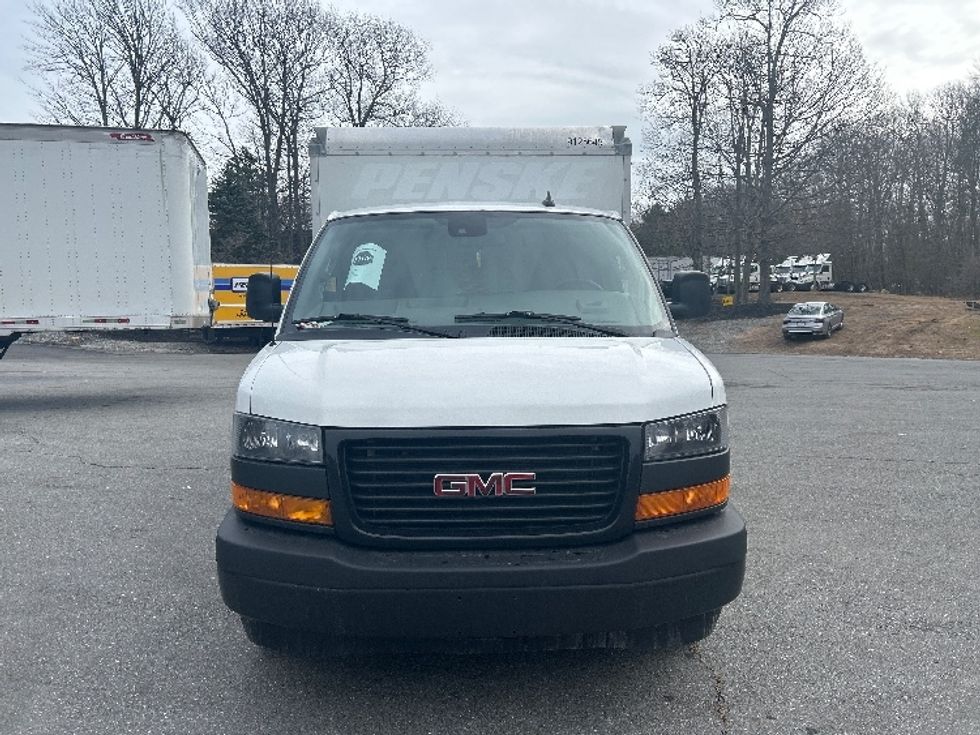 Light Duty Box Truck-Light and Medium Duty Trucks-GMC-2021-Savana G33503-Franklin-MA-101,809\n\t\tmiles-$ 27,000 - Image 2