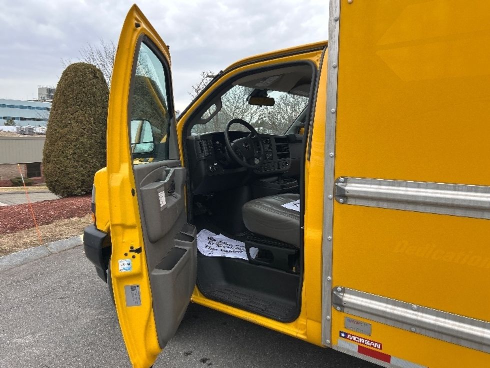 Light Duty Box Truck-Light and Medium Duty Trucks-GMC-2021-Savana G33503-Franklin-MA-108,836\n\t\tmiles-$ 24,000 - Image 14