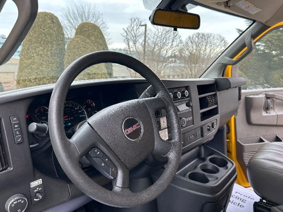 Light Duty Box Truck-Light and Medium Duty Trucks-GMC-2021-Savana G33503-Franklin-MA-108,836\n\t\tmiles-$ 24,000 - Image 15