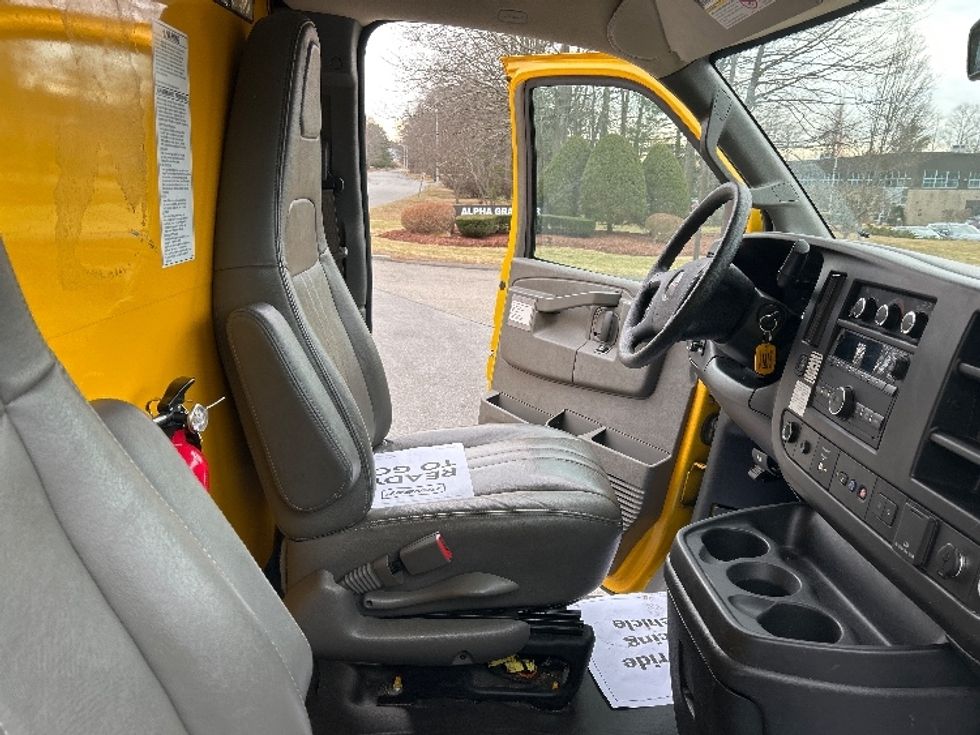 Light Duty Box Truck-Light and Medium Duty Trucks-GMC-2021-Savana G33503-Franklin-MA-108,836\n\t\tmiles-$ 24,000 - Image 20