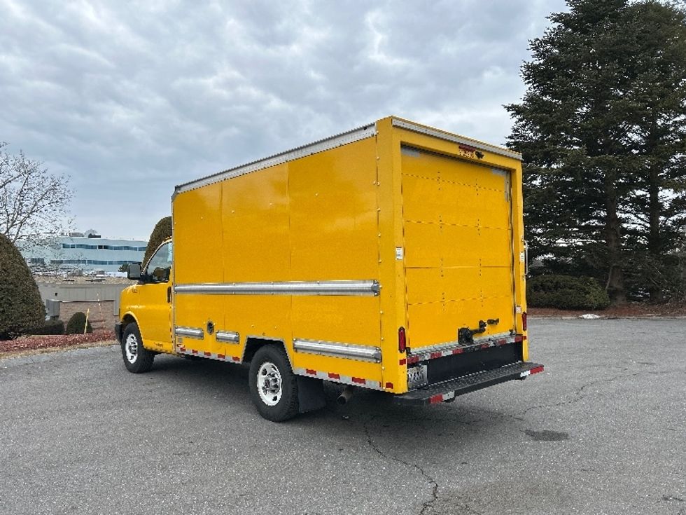 Light Duty Box Truck-Light and Medium Duty Trucks-GMC-2021-Savana G33503-Franklin-MA-108,836\n\t\tmiles-$ 24,000 - Image 5