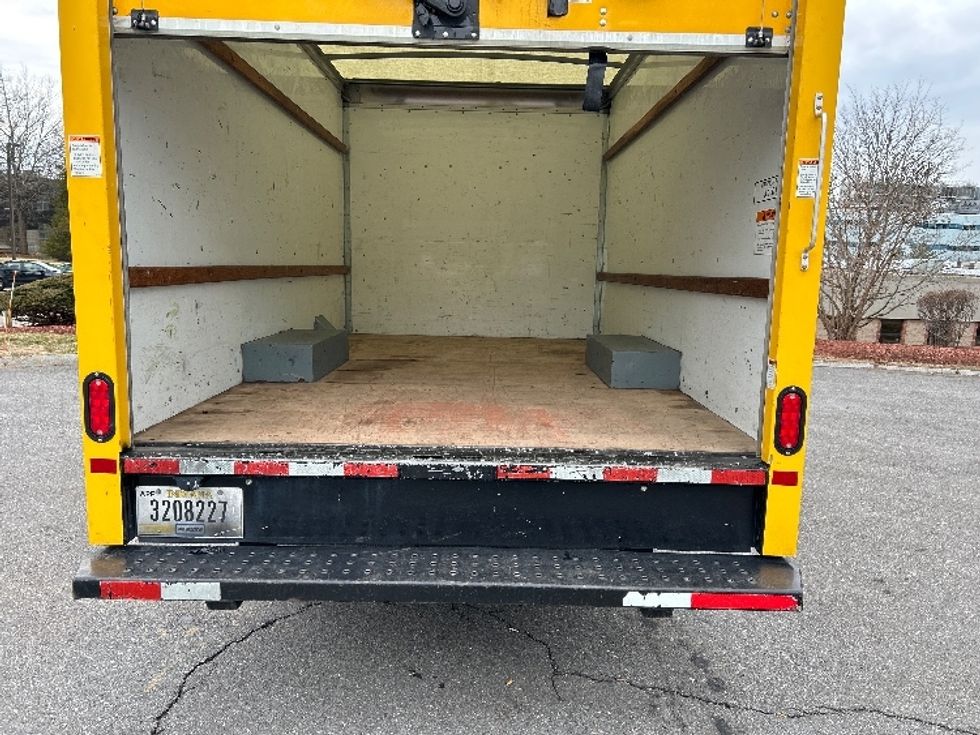 Light Duty Box Truck-Light and Medium Duty Trucks-GMC-2021-Savana G33503-Franklin-MA-108,836\n\t\tmiles-$ 24,000 - Image 8