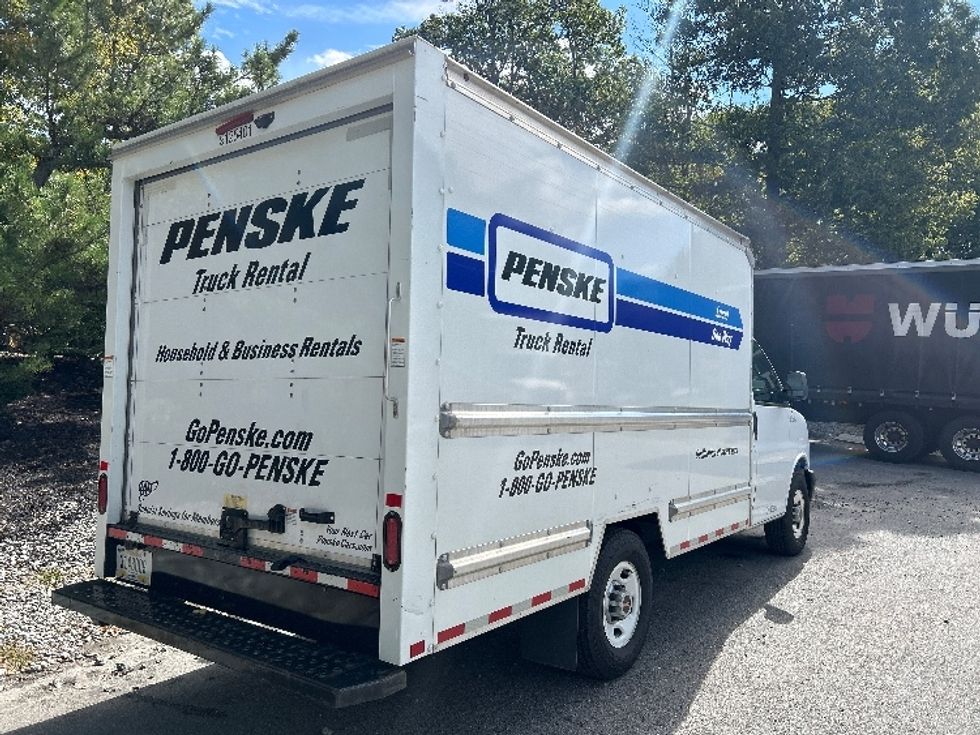 Light Duty Box Truck-Light and Medium Duty Trucks-GMC-2021-Savana G33503-Franklin-MA-114,749\n\t\tmiles-$ 25,500 - Image 12