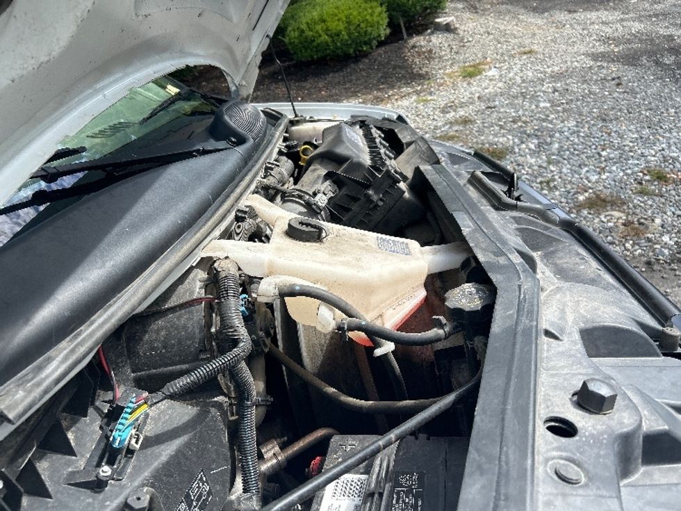 Light Duty Box Truck-Light and Medium Duty Trucks-GMC-2021-Savana G33503-Franklin-MA-114,749\n\t\tmiles-$ 25,500 - Image 22