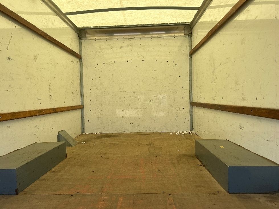 Light Duty Box Truck-Light and Medium Duty Trucks-GMC-2021-Savana G33503-Fresno-CA-101,956\n\t\tmiles-$ 25,750 - Image 8