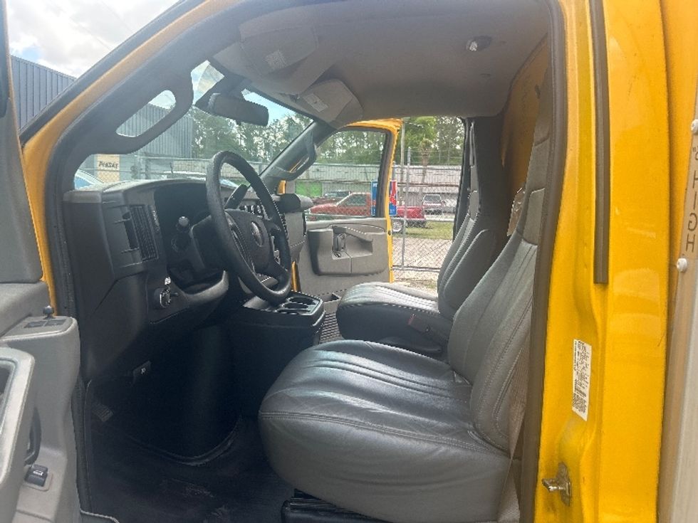 Light Duty Box Truck-Light and Medium Duty Trucks-GMC-2021-Savana G33503-Gainesville-FL-119,540\n\t\tmiles-$ 23,750 - Image 15