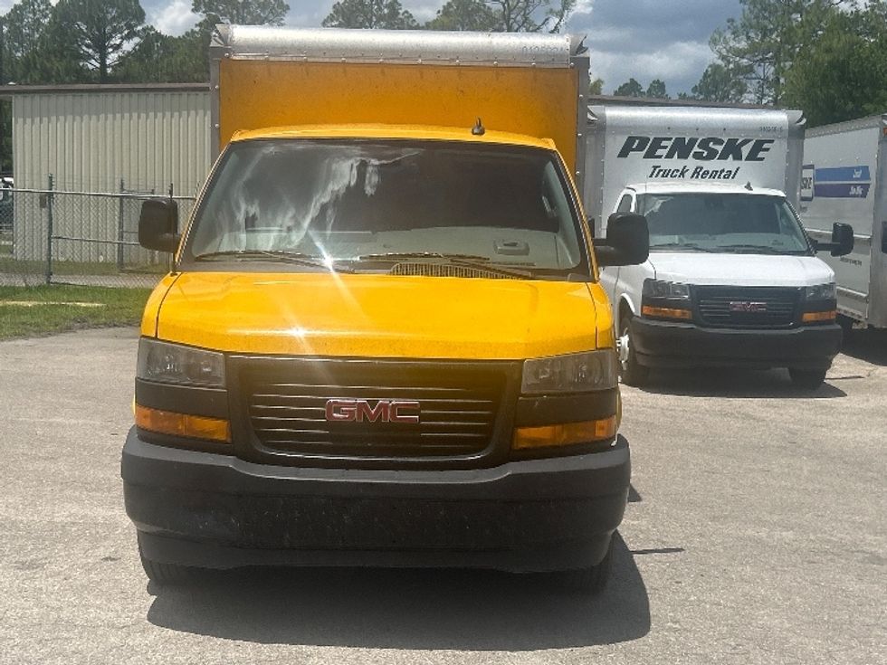 Light Duty Box Truck-Light and Medium Duty Trucks-GMC-2021-Savana G33503-Gainesville-FL-119,540\n\t\tmiles-$ 23,750 - Image 2