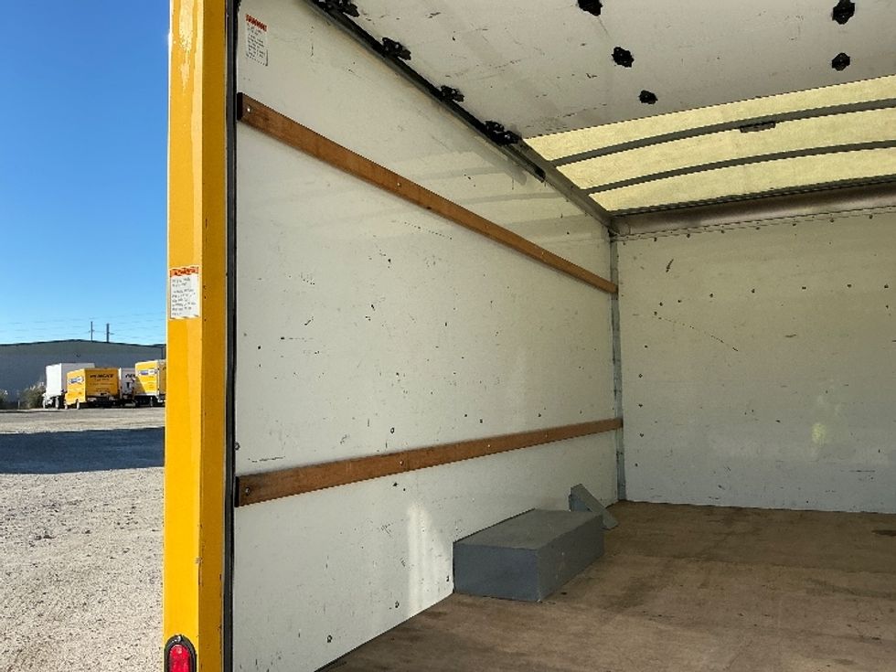 Light Duty Box Truck-Light and Medium Duty Trucks-GMC-2021-Savana G33503-Garden City-GA-101,975\n\t\tmiles-$ 27,750 - Image 10