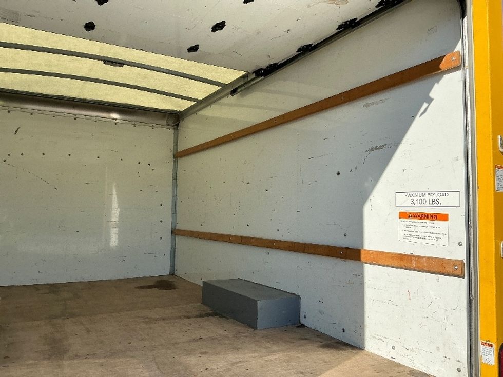 Light Duty Box Truck-Light and Medium Duty Trucks-GMC-2021-Savana G33503-Garden City-GA-101,975\n\t\tmiles-$ 27,750 - Image 11