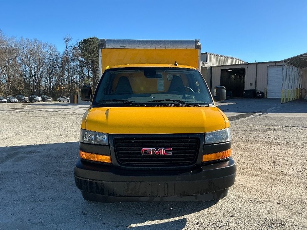 Light Duty Box Truck-Light and Medium Duty Trucks-GMC-2021-Savana G33503-Garden City-GA-101,975\n\t\tmiles-$ 27,750 - Image 2