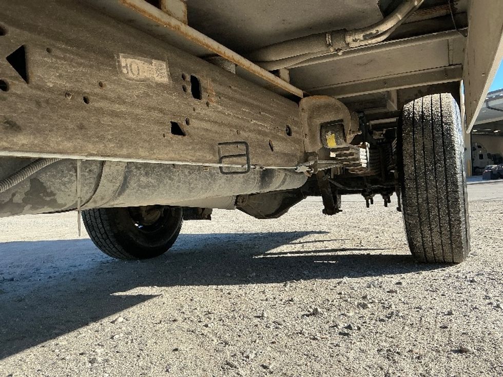 Light Duty Box Truck-Light and Medium Duty Trucks-GMC-2021-Savana G33503-Garden City-GA-101,975\n\t\tmiles-$ 27,750 - Image 5