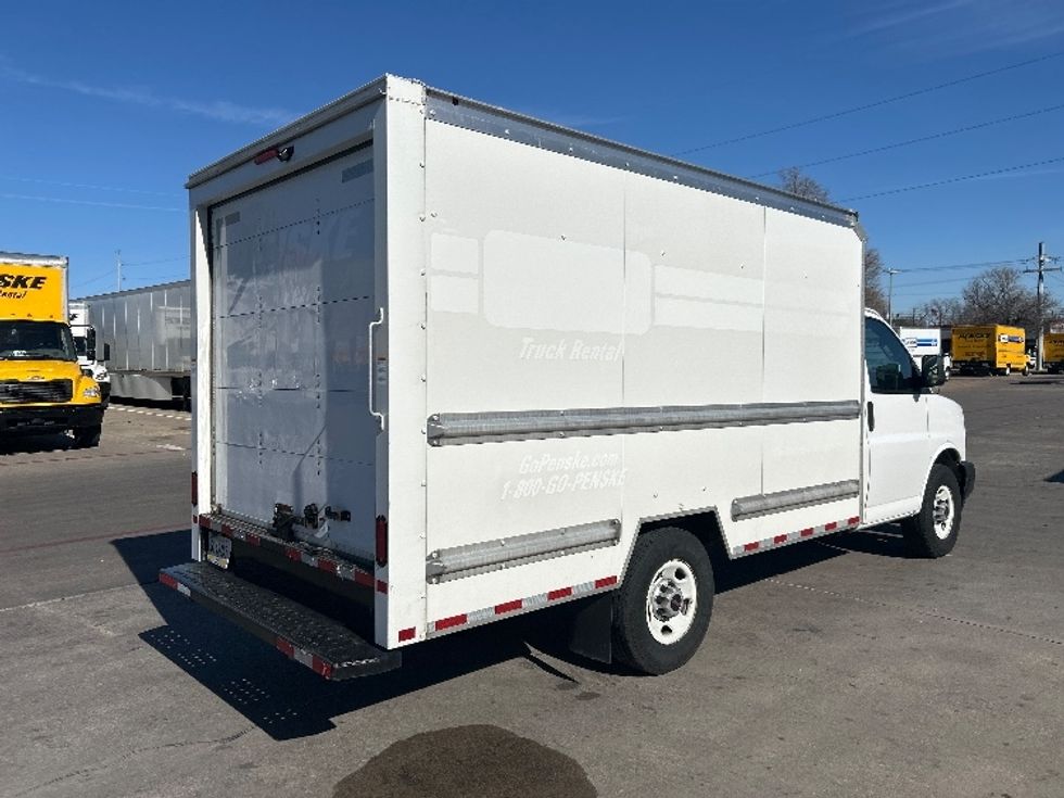 Light Duty Box Truck-Light and Medium Duty Trucks-GMC-2021-Savana G33503-Garland-TX-103,595\n\t\tmiles-$ 29,000 - Image 13