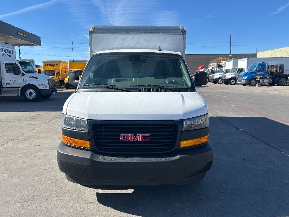 Light Duty Box Truck-Light and Medium Duty Trucks-GMC-2021-Savana G33503-Garland-TX-103,595\n\t\tmiles-$ 29,000 - Image 2