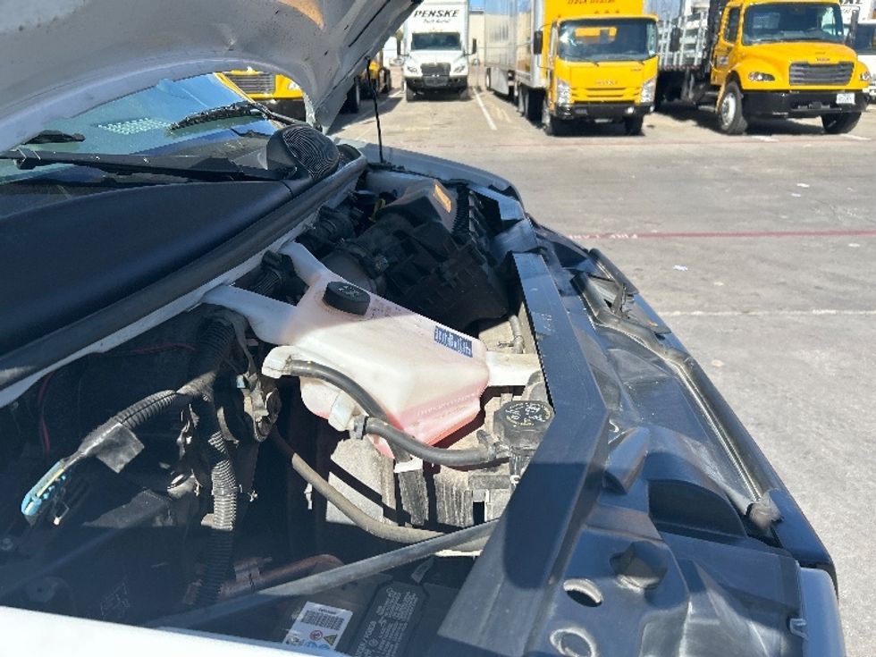 Light Duty Box Truck-Light and Medium Duty Trucks-GMC-2021-Savana G33503-Garland-TX-103,595\n\t\tmiles-$ 29,000 - Image 23