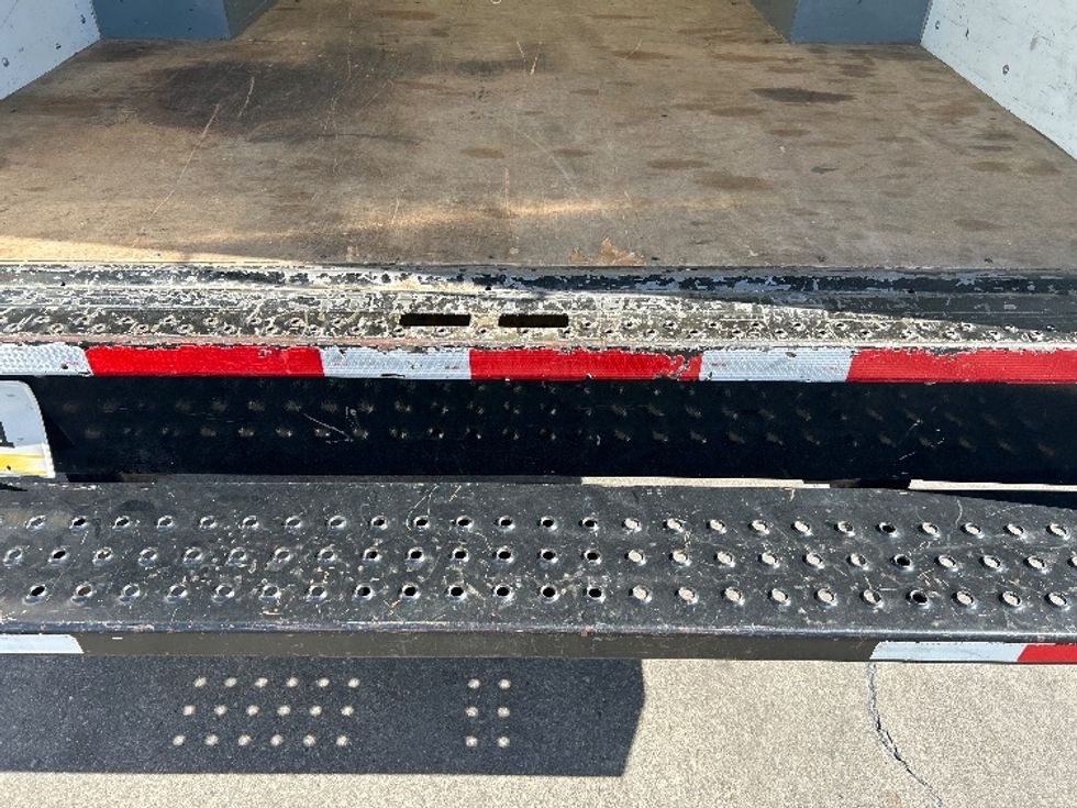 Light Duty Box Truck-Light and Medium Duty Trucks-GMC-2021-Savana G33503-Garland-TX-108,754\n\t\tmiles-$ 28,250 - Image 10