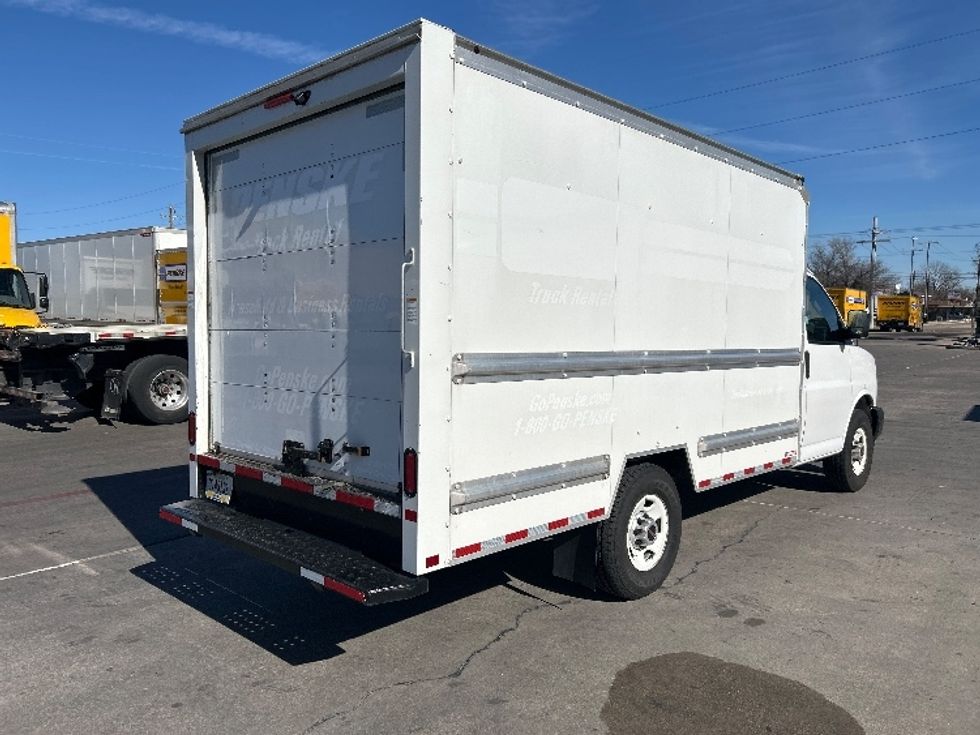 Light Duty Box Truck-Light and Medium Duty Trucks-GMC-2021-Savana G33503-Garland-TX-108,754\n\t\tmiles-$ 28,250 - Image 13
