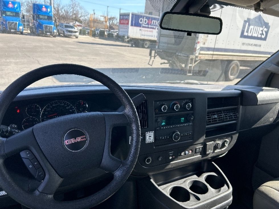 Light Duty Box Truck-Light and Medium Duty Trucks-GMC-2021-Savana G33503-Garland-TX-108,754\n\t\tmiles-$ 28,250 - Image 18