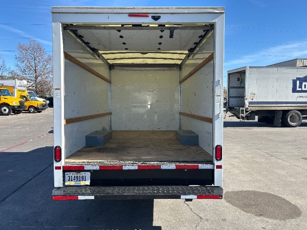 Light Duty Box Truck-Light and Medium Duty Trucks-GMC-2021-Savana G33503-Garland-TX-108,754\n\t\tmiles-$ 28,250 - Image 9