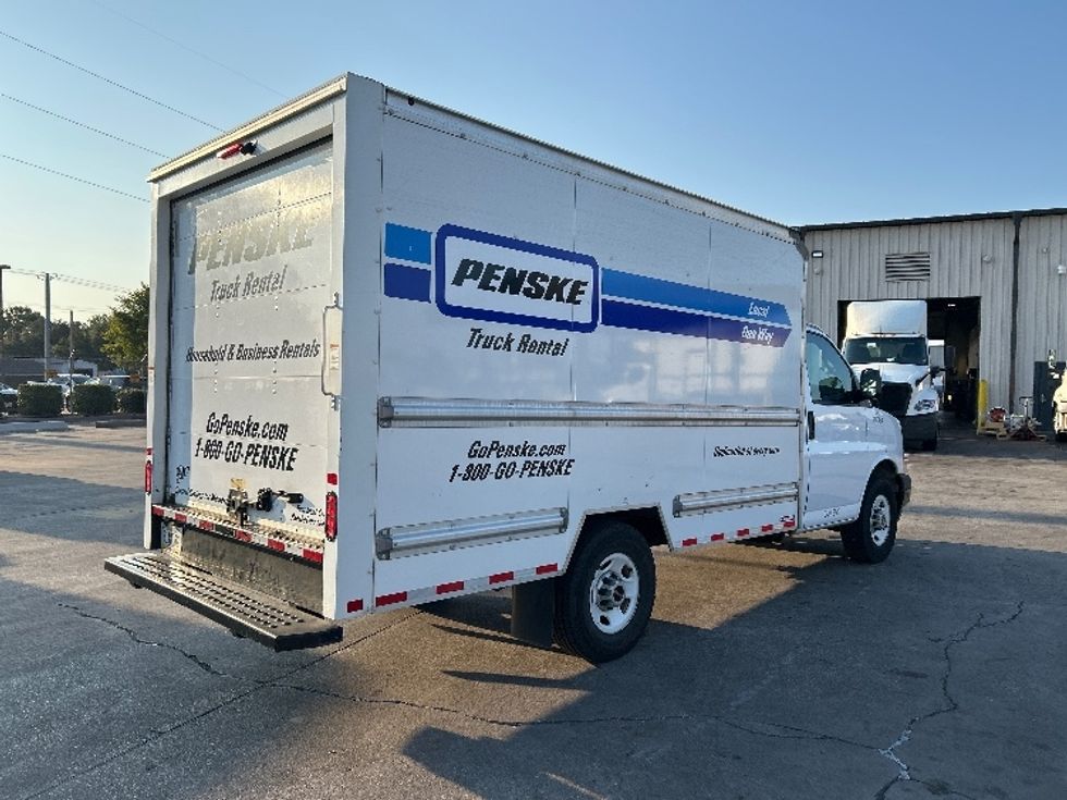 Light Duty Box Truck-Light and Medium Duty Trucks-GMC-2021-Savana G33503-Garland-TX-115,163\n\t\tmiles-$ 27,250 - Image 12