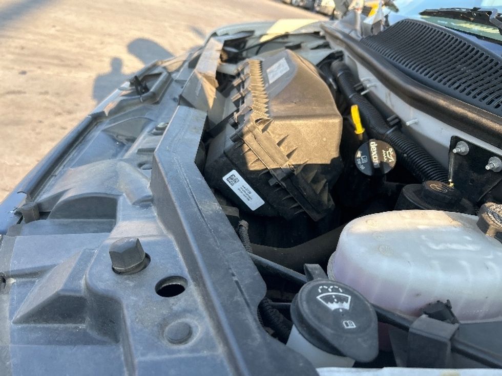 Light Duty Box Truck-Light and Medium Duty Trucks-GMC-2021-Savana G33503-Garland-TX-115,163\n\t\tmiles-$ 27,250 - Image 23