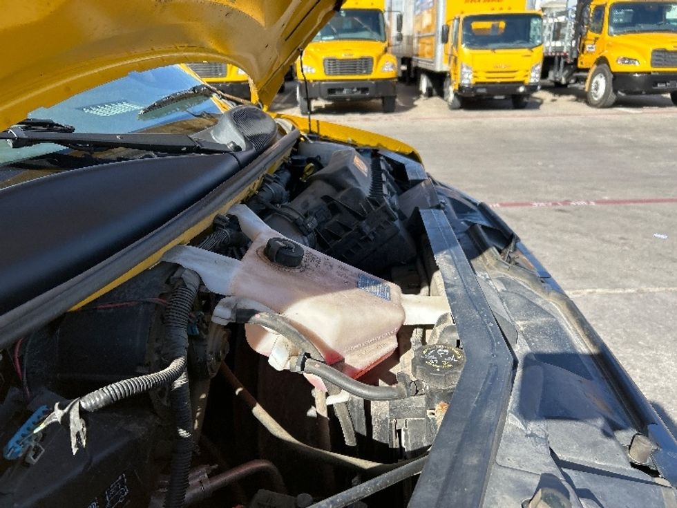 Light Duty Box Truck-Light and Medium Duty Trucks-GMC-2021-Savana G33503-Garland-TX-118,254\n\t\tmiles-$ 24,750 - Image 23