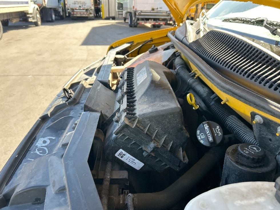 Light Duty Box Truck-Light and Medium Duty Trucks-GMC-2021-Savana G33503-Garland-TX-118,254\n\t\tmiles-$ 24,750 - Image 24