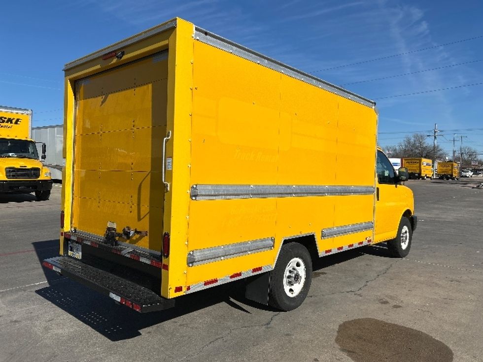 Light Duty Box Truck-Light and Medium Duty Trucks-GMC-2021-Savana G33503-Garland-TX-118,573\n\t\tmiles-$ 24,750 - Image 13
