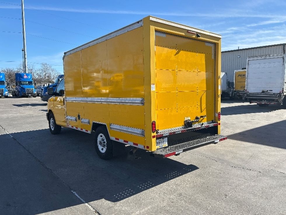 Light Duty Box Truck-Light and Medium Duty Trucks-GMC-2021-Savana G33503-Garland-TX-118,573\n\t\tmiles-$ 24,750 - Image 6
