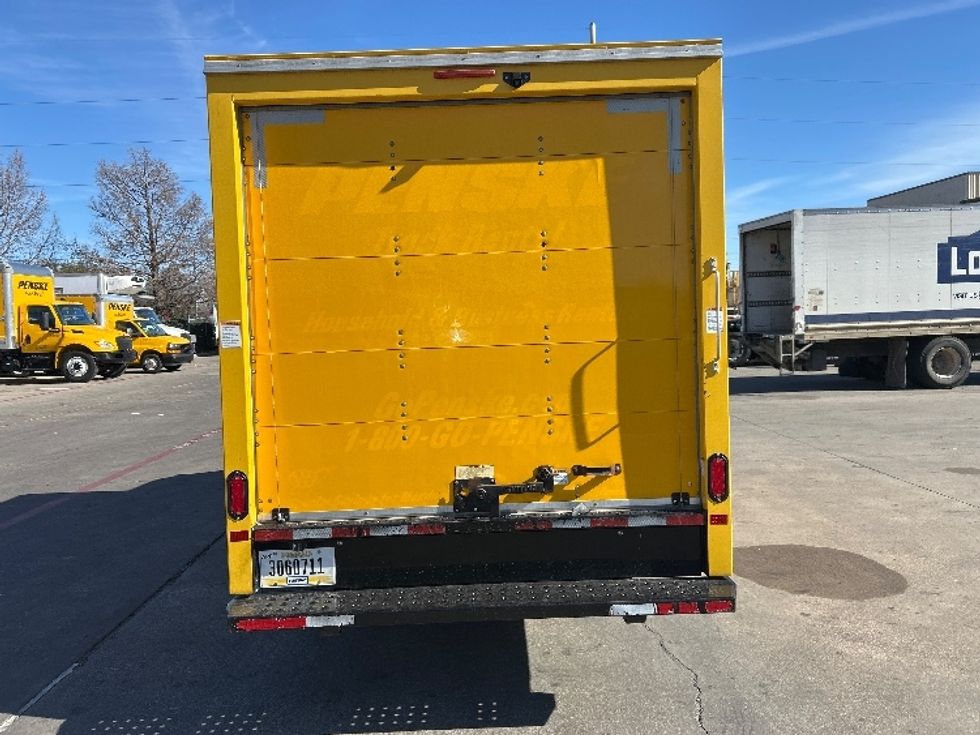 Light Duty Box Truck-Light and Medium Duty Trucks-GMC-2021-Savana G33503-Garland-TX-118,573\n\t\tmiles-$ 24,750 - Image 7