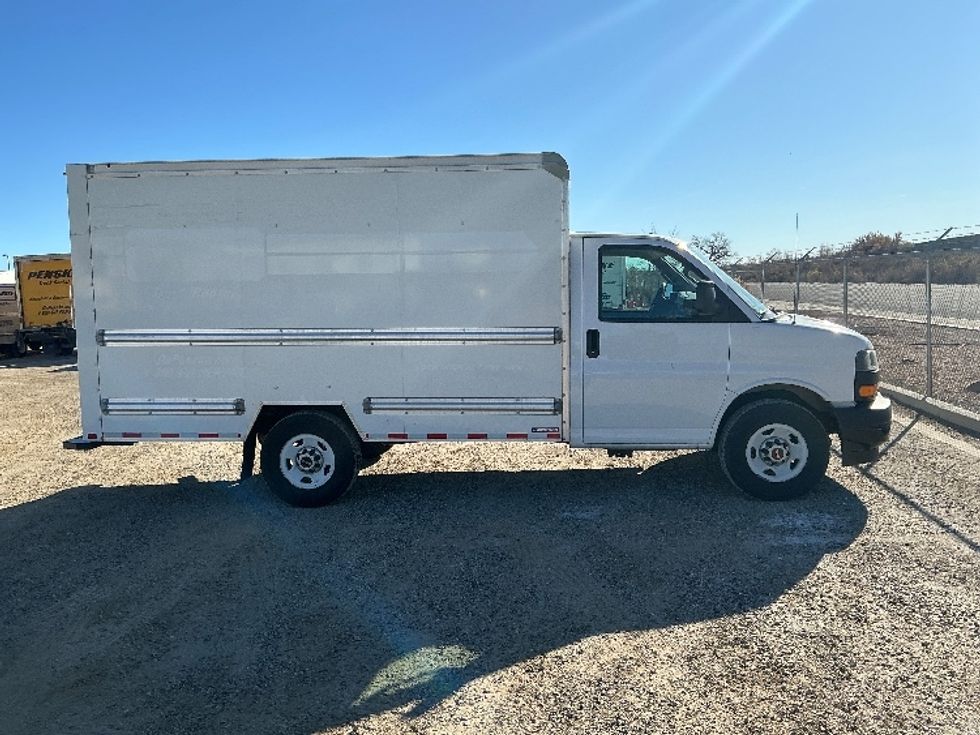 Light Duty Box Truck-Light and Medium Duty Trucks-GMC-2021-Savana G33503-Grand Junction-CO-109,043\n\t\tmiles-$ 29,250 - Image 15