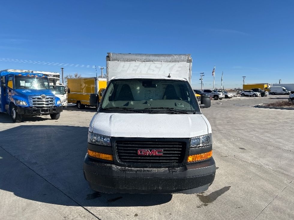 Light Duty Box Truck-Light and Medium Duty Trucks-GMC-2021-Savana G33503-Greeley-CO-102,710\n\t\tmiles-$ 30,000 - Image 2