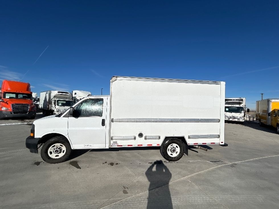 Light Duty Box Truck-Light and Medium Duty Trucks-GMC-2021-Savana G33503-Greeley-CO-102,710\n\t\tmiles-$ 30,000 - Image 5