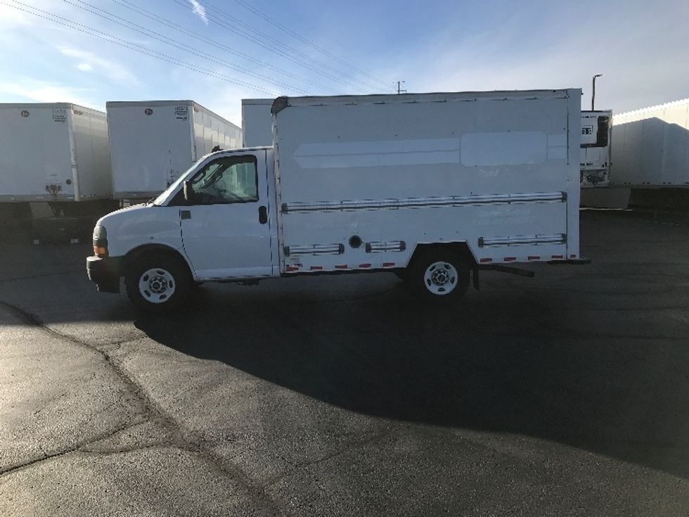 Light Duty Box Truck-Light and Medium Duty Trucks-GMC-2021-Savana G33503-Greeley-CO-105,117\n\t\tmiles-$ 29,750 - Image 4