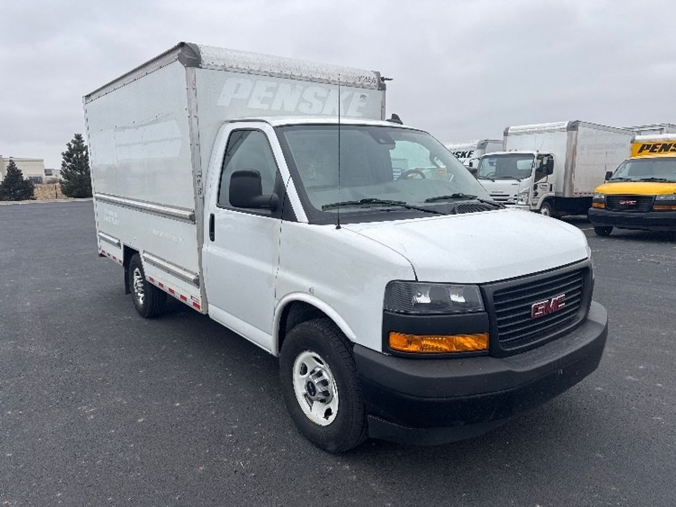 Light Duty Box Truck-Light and Medium Duty Trucks-GMC-2021-Savana G33503-Greeley-CO-105,798\n\t\tmiles-$ 29,750 - Image 1