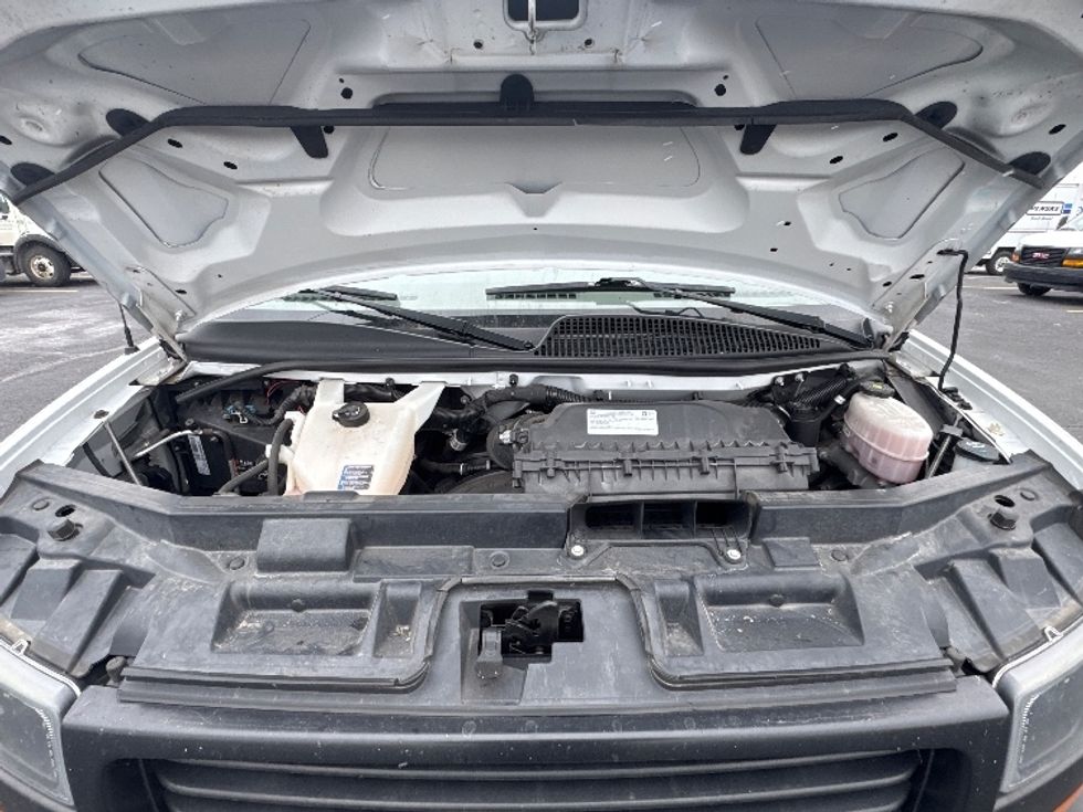 Light Duty Box Truck-Light and Medium Duty Trucks-GMC-2021-Savana G33503-Greeley-CO-105,798\n\t\tmiles-$ 29,750 - Image 22