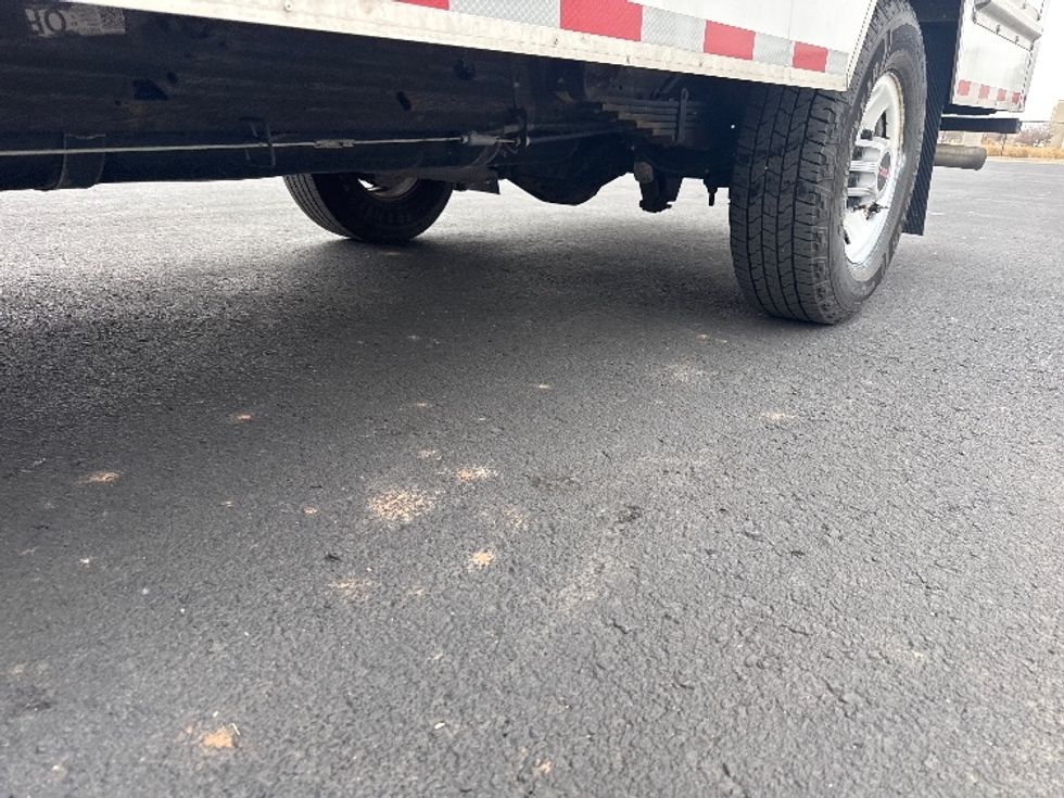 Light Duty Box Truck-Light and Medium Duty Trucks-GMC-2021-Savana G33503-Greeley-CO-105,798\n\t\tmiles-$ 29,750 - Image 5