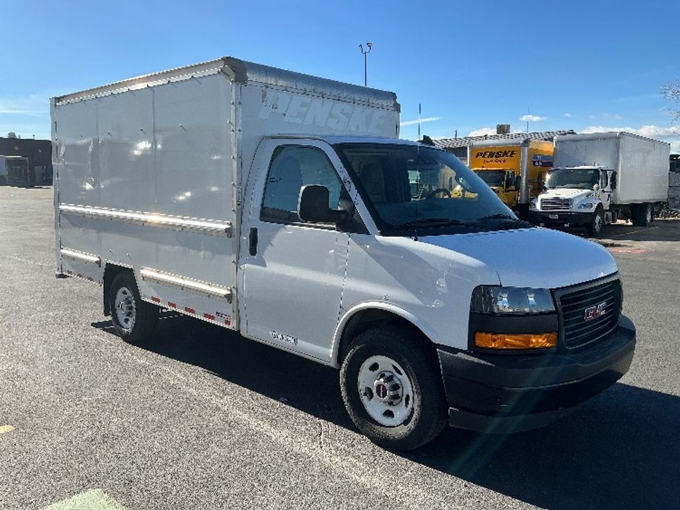 Light Duty Box Truck-Light and Medium Duty Trucks-GMC-2021-Savana G33503-Greeley-CO-108,763\n\t\tmiles-$ 29,500 - Image 1