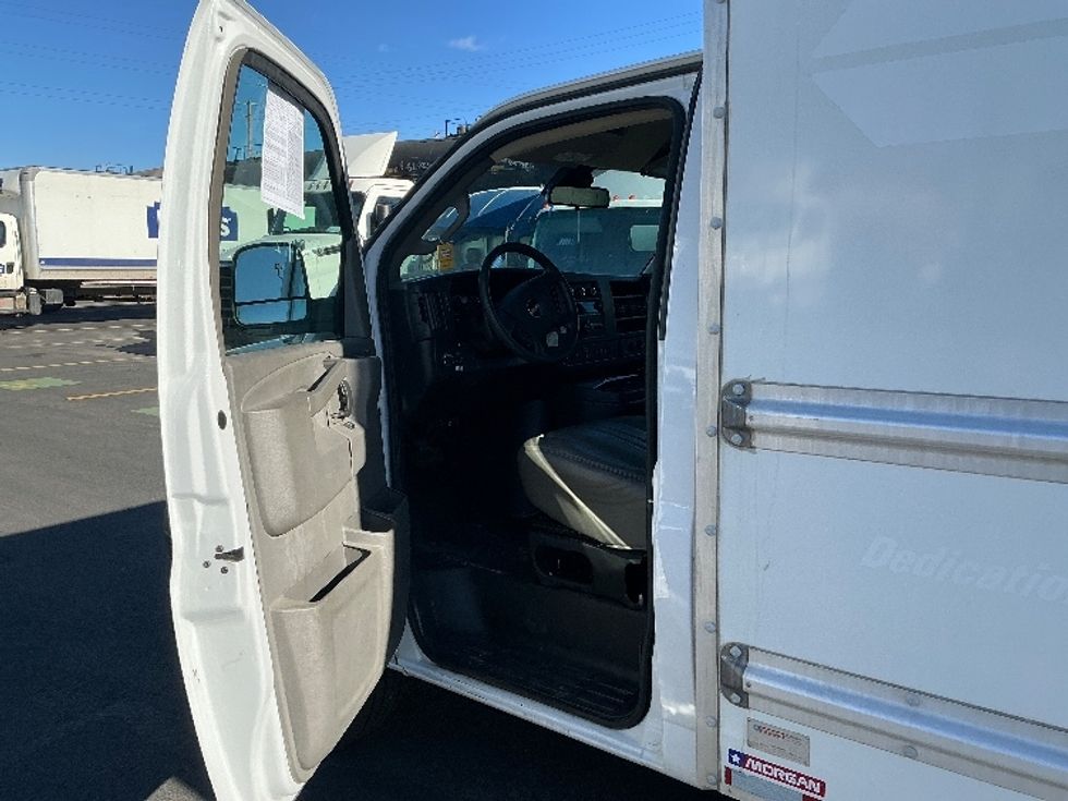 Light Duty Box Truck-Light and Medium Duty Trucks-GMC-2021-Savana G33503-Greeley-CO-108,763\n\t\tmiles-$ 29,500 - Image 13