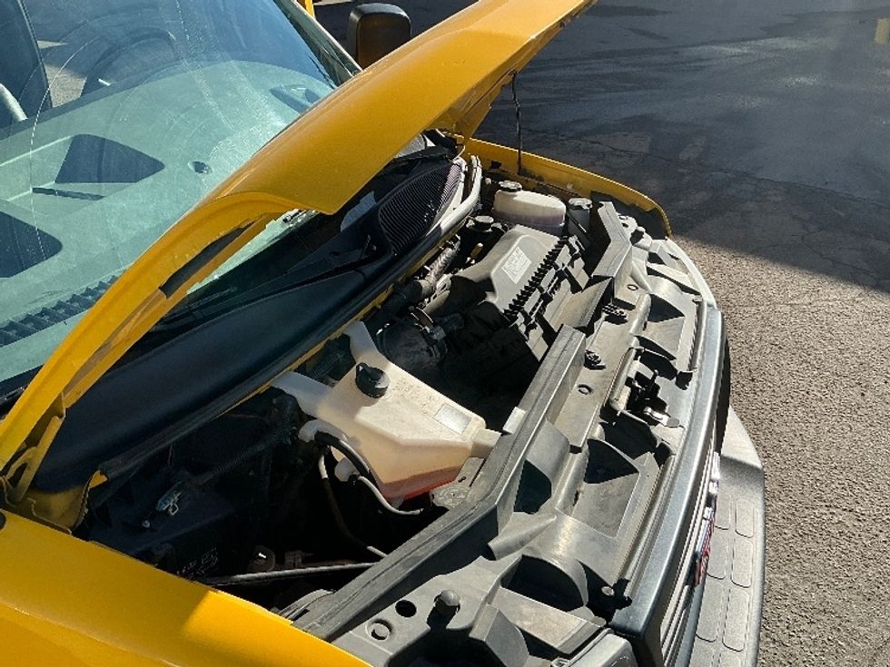 Light Duty Box Truck-Light and Medium Duty Trucks-GMC-2021-Savana G33503-Greeley-CO-119,941\n\t\tmiles-$ 25,500 - Image 23