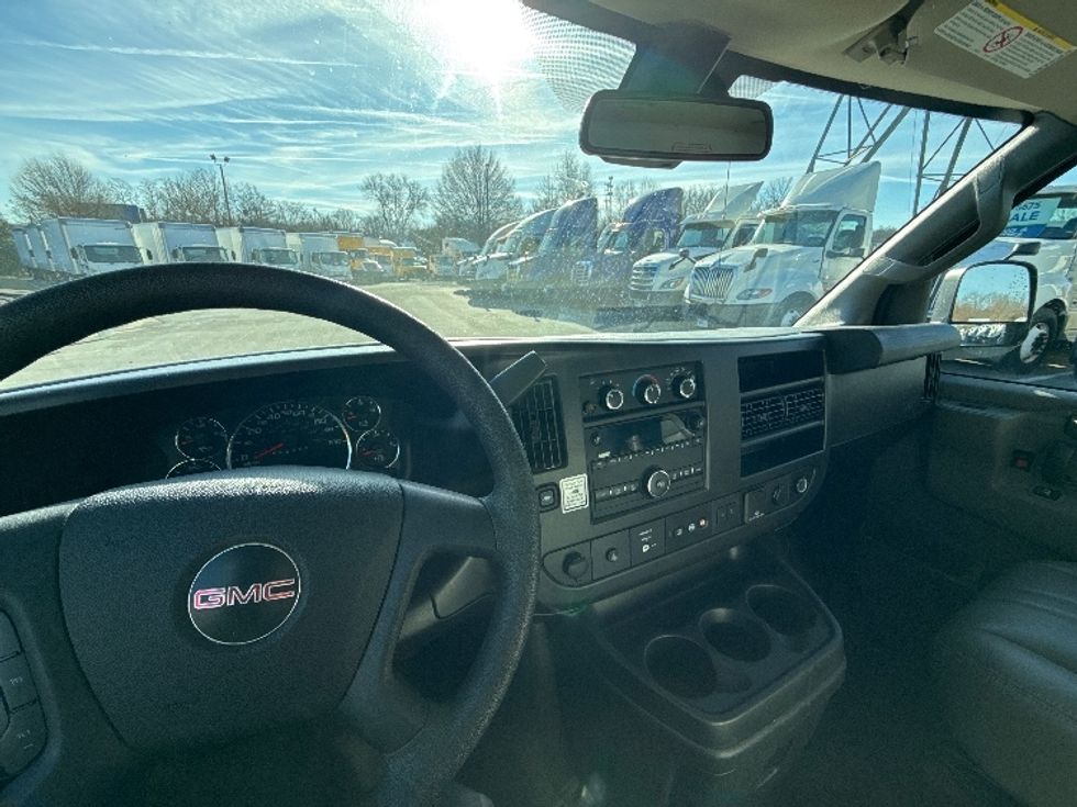 Light Duty Box Truck-Light and Medium Duty Trucks-GMC-2021-Savana G33503-Greensboro-NC-107,339\n\t\tmiles-$ 28,500 - Image 16