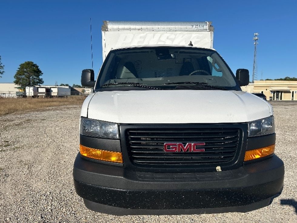 Light Duty Box Truck-Light and Medium Duty Trucks-GMC-2021-Savana G33503-Gulfport-MS-107,544\n\t\tmiles-$ 28,000 - Image 2