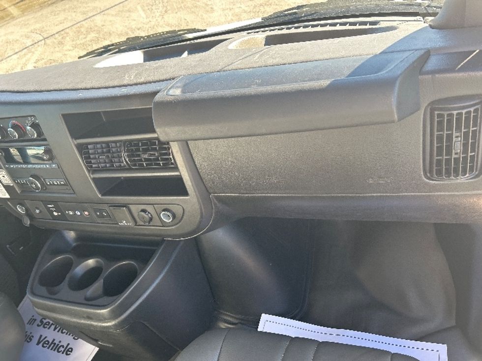 Light Duty Box Truck-Light and Medium Duty Trucks-GMC-2021-Savana G33503-Gulfport-MS-107,544\n\t\tmiles-$ 28,000 - Image 20