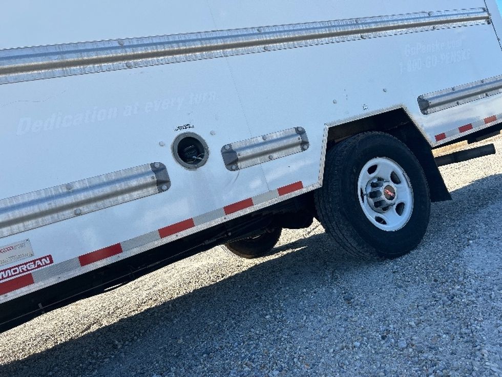 Light Duty Box Truck-Light and Medium Duty Trucks-GMC-2021-Savana G33503-Gulfport-MS-107,544\n\t\tmiles-$ 28,000 - Image 5