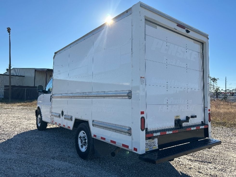 Light Duty Box Truck-Light and Medium Duty Trucks-GMC-2021-Savana G33503-Gulfport-MS-107,544\n\t\tmiles-$ 28,000 - Image 6