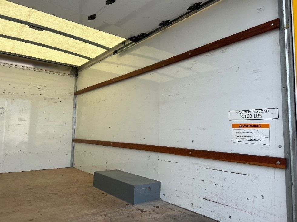 Light Duty Box Truck-Light and Medium Duty Trucks-GMC-2021-Savana G33503-Hammond-LA-72,953\n\t\tmiles-$ 28,000 - Image 11