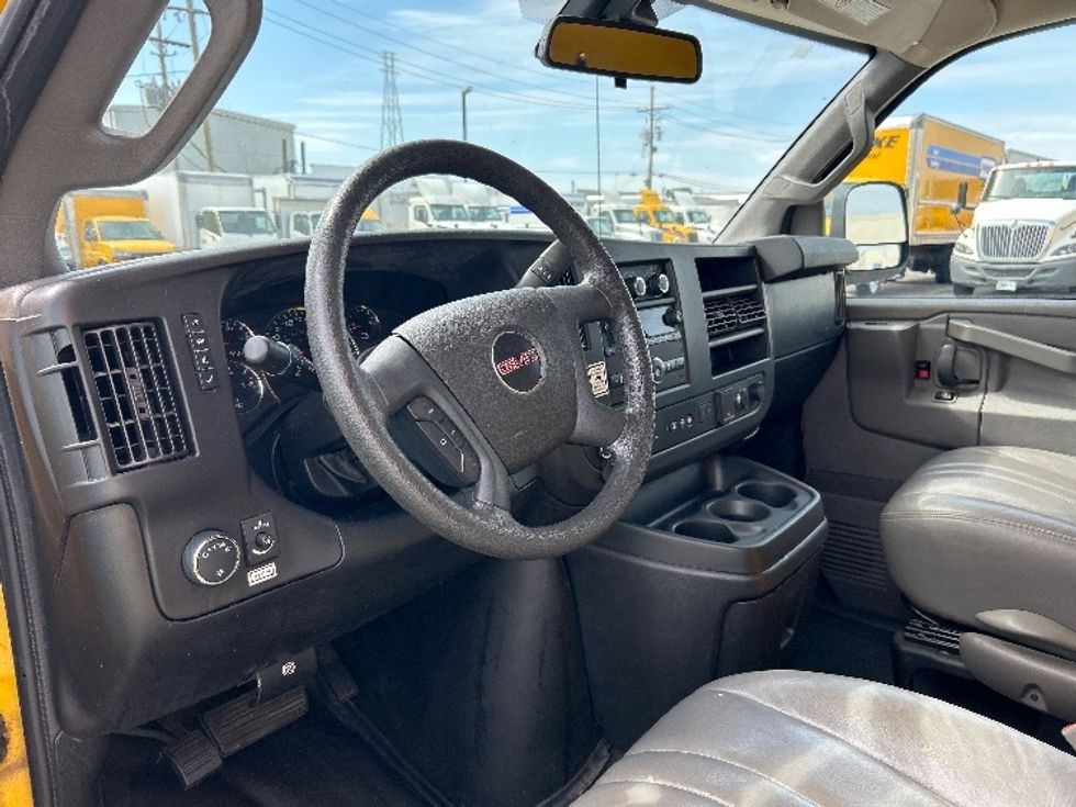 Light Duty Box Truck-Light and Medium Duty Trucks-GMC-2021-Savana G33503-Hammond-LA-72,953\n\t\tmiles-$ 28,000 - Image 16