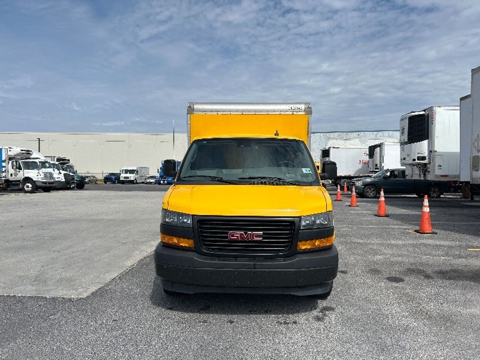 Light Duty Box Truck-Light and Medium Duty Trucks-GMC-2021-Savana G33503-Hammond-LA-72,953\n\t\tmiles-$ 28,000 - Image 2