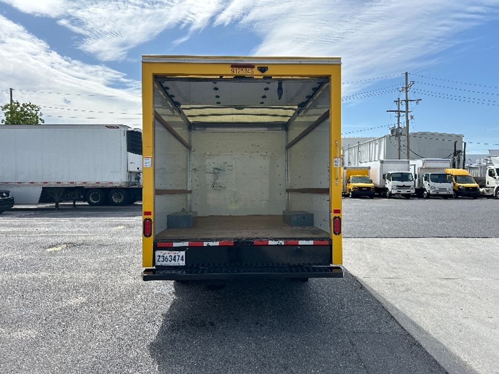 Light Duty Box Truck-Light and Medium Duty Trucks-GMC-2021-Savana G33503-Hammond-LA-72,953\n\t\tmiles-$ 28,000 - Image 8